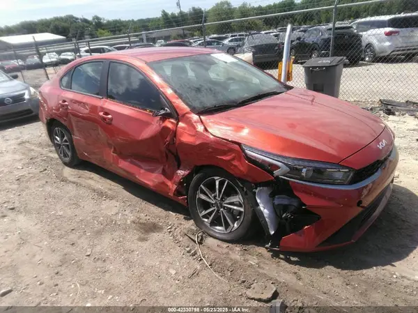 3KPF24AD6PE660266 2023 KIA FORTE - Image 1