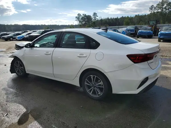 3KPF24AD6PE660610 2023 KIA FORTE - Image 2