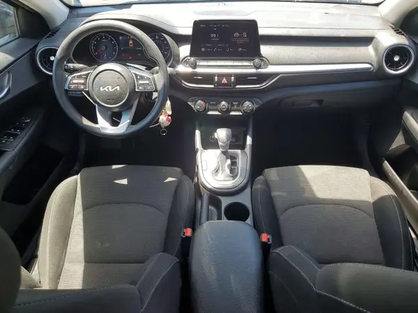 3KPF24AD6PE662910 2023 KIA FORTE - Image 8