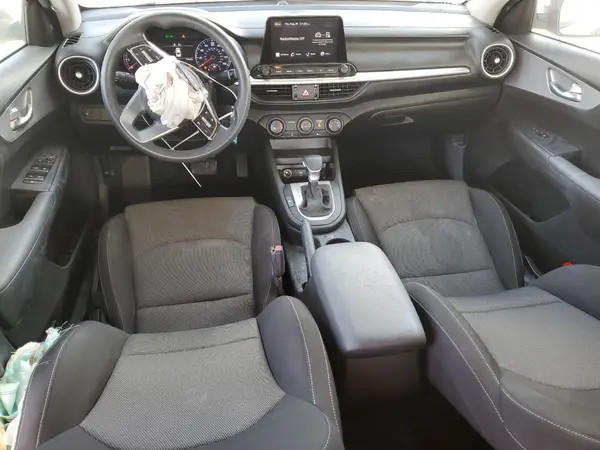 3KPF24AD6PE663443 2023 KIA FORTE - Image 8