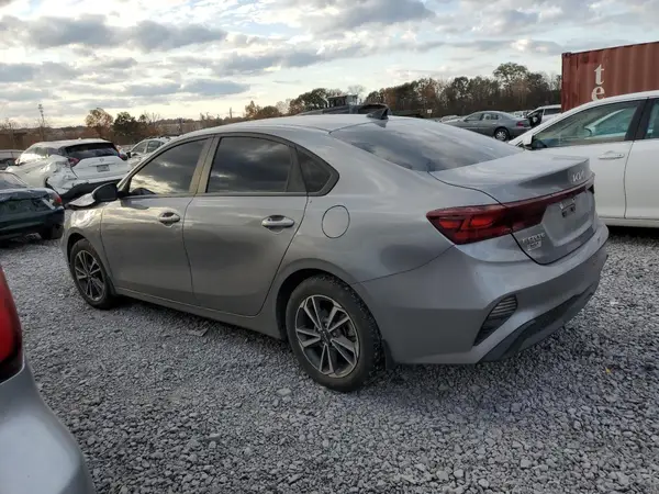 3KPF24AD6PE663863 2023 KIA FORTE - Image 2