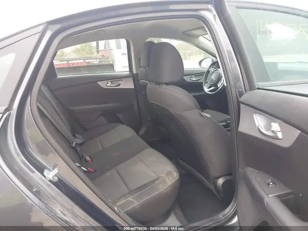 3KPF24AD6PE668528 2023 KIA FORTE - Image 8