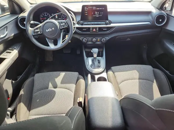 3KPF24AD6PE669646 2023 KIA FORTE - Image 8