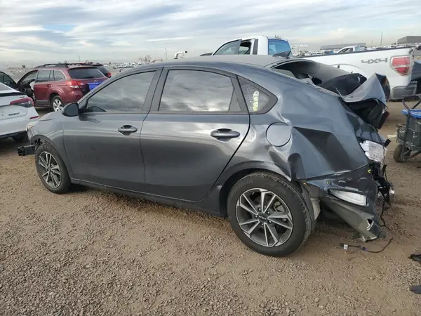 3KPF24AD6PE670750 2023 KIA FORTE - Image 2