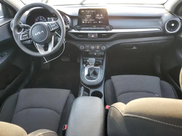 3KPF24AD6PE670912 2023 KIA FORTE - Image 8