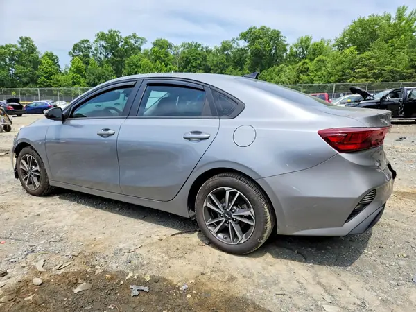 3KPF24AD6PE672272 2023 KIA FORTE - Image 2