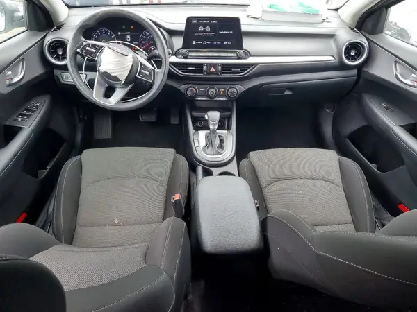 3KPF24AD6PE673406 2023 KIA FORTE - Image 8