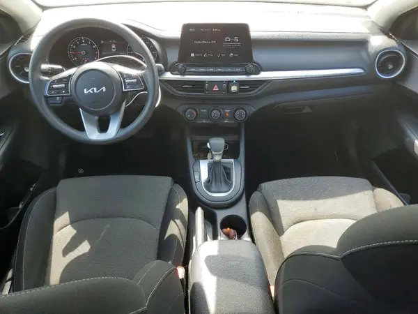 3KPF24AD6PE673440 2023 KIA FORTE - Image 8