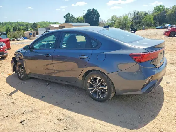 3KPF24AD6PE674054 2023 KIA FORTE - Image 2