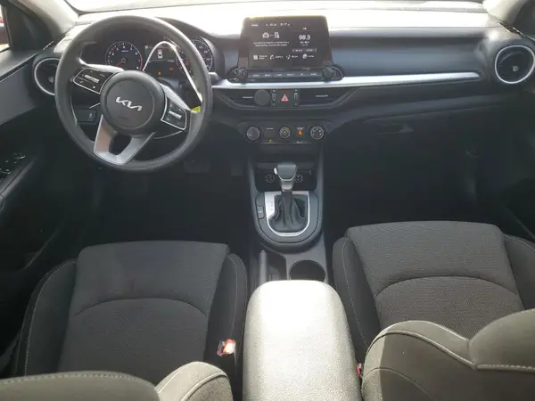 3KPF24AD6PE675978 2023 KIA FORTE - Image 8