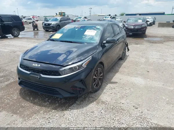 3KPF24AD6PE676726 2023 KIA FORTE - Image 2