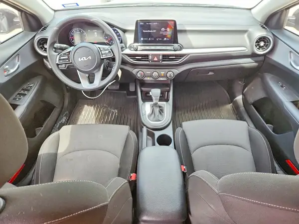 3KPF24AD6PE677519 2023 KIA FORTE - Image 8