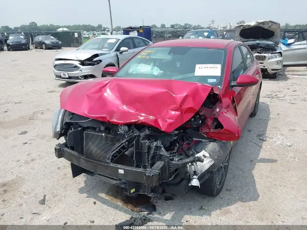 3KPF24AD6PE682252 2023 KIA FORTE - Image 2