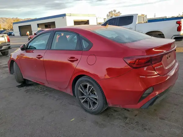 3KPF24AD6PE683465 2023 KIA FORTE - Image 2