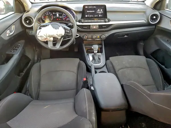 3KPF24AD6PE683465 2023 KIA FORTE - Image 8