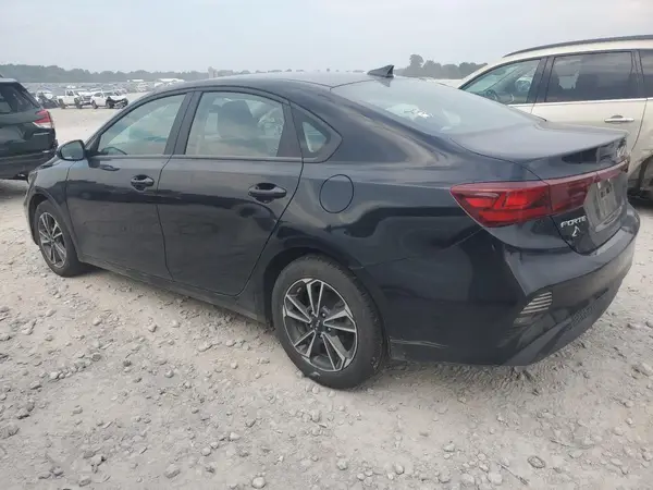 3KPF24AD6PE684857 2023 KIA FORTE - Image 2