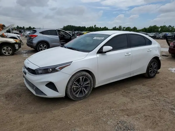 3KPF24AD6PE686687 2023 KIA FORTE - Image 1