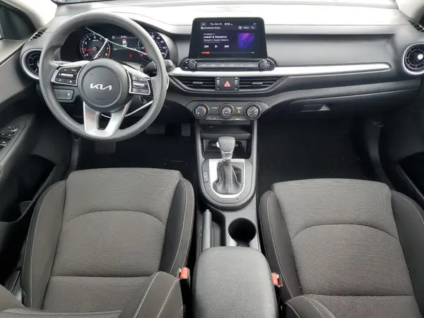 3KPF24AD6PE687774 2023 KIA FORTE - Image 8