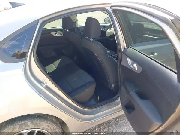 3KPF24AD6PE688309 2023 KIA FORTE - Image 8