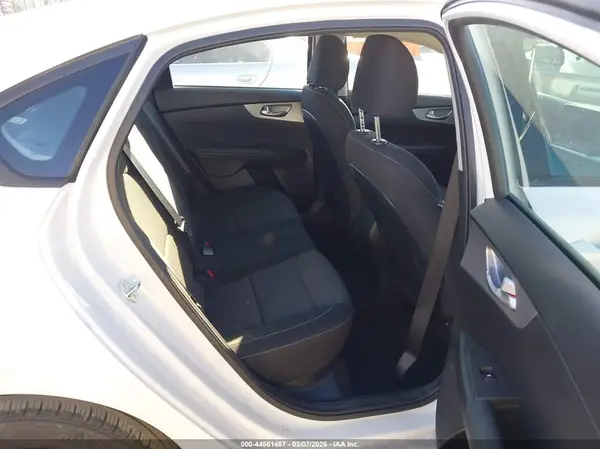 3KPF24AD6PE692036 2023 KIA FORTE - Image 8