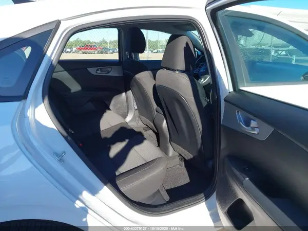 3KPF24AD6PE694787 2023 KIA FORTE - Image 8