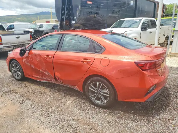 3KPF24AD6RE695084 2024 KIA FORTE - Image 2