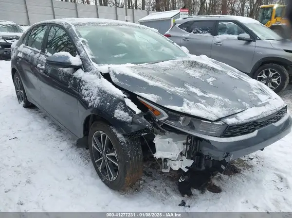 3KPF24AD6RE696932 2024 KIA FORTE - Image 1