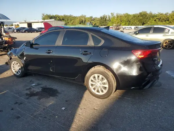 3KPF24AD6RE699233 2024 KIA FORTE - Image 2