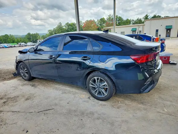 3KPF24AD6RE702700 2024 KIA FORTE - Image 2