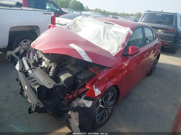 3KPF24AD6RE704415 2024 KIA FORTE - Image 2