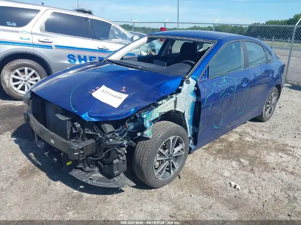 3KPF24AD6RE704950 2024 KIA FORTE - Image 2
