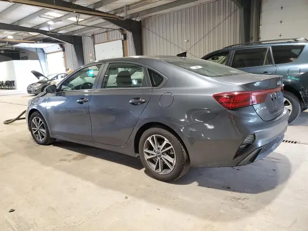 3KPF24AD6RE708660 2024 KIA FORTE - Image 2