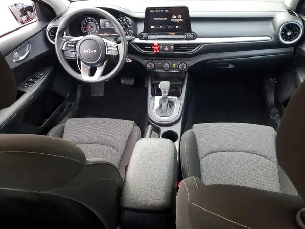 3KPF24AD6RE709274 2024 KIA FORTE - Image 8