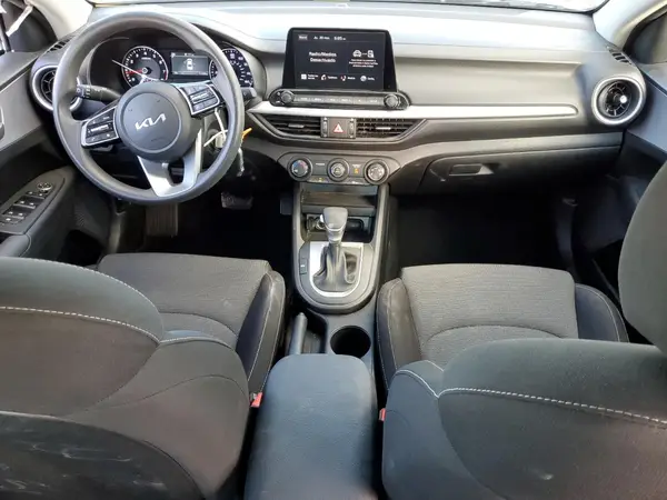 3KPF24AD6RE711431 2024 KIA FORTE - Image 8