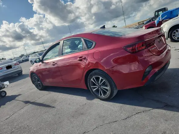 3KPF24AD6RE712630 2024 KIA FORTE - Image 2