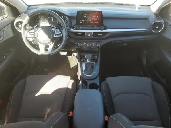 3KPF24AD6RE712921 2024 KIA FORTE - Image 8