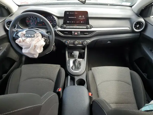 3KPF24AD6RE720517 2024 KIA FORTE - Image 8