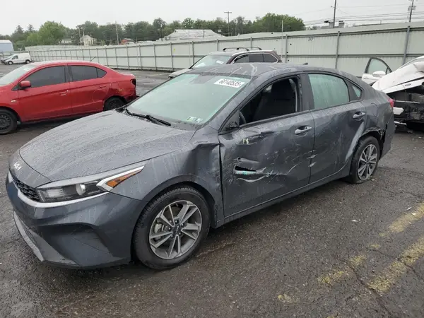 3KPF24AD6RE723630 2024 KIA FORTE - Image 1