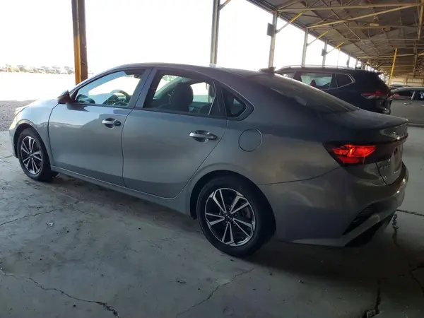 3KPF24AD6RE723966 2024 KIA FORTE - Image 2