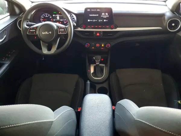 3KPF24AD6RE723966 2024 KIA FORTE - Image 8