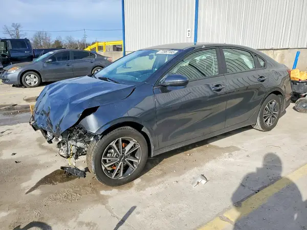 3KPF24AD6RE724390 2024 KIA FORTE - Image 1