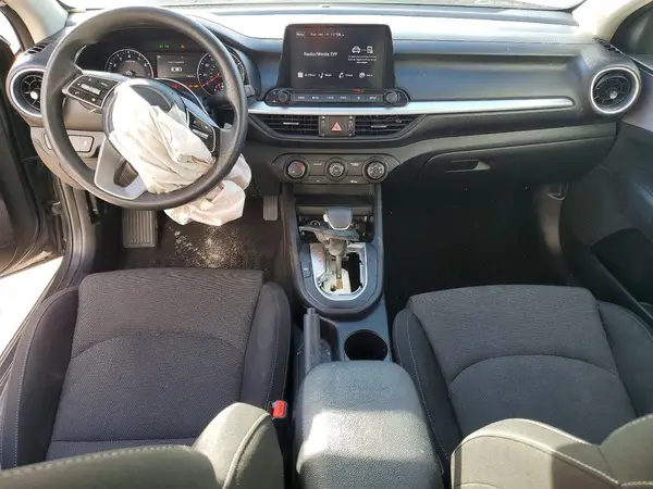3KPF24AD6RE724390 2024 KIA FORTE - Image 8