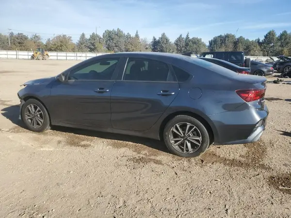 3KPF24AD6RE724549 2024 KIA FORTE - Image 2
