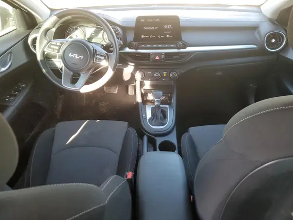 3KPF24AD6RE724549 2024 KIA FORTE - Image 8