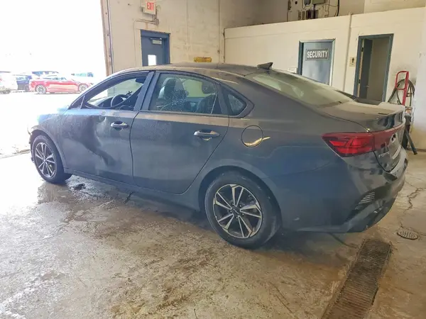 3KPF24AD6RE725247 2024 KIA FORTE - Image 2