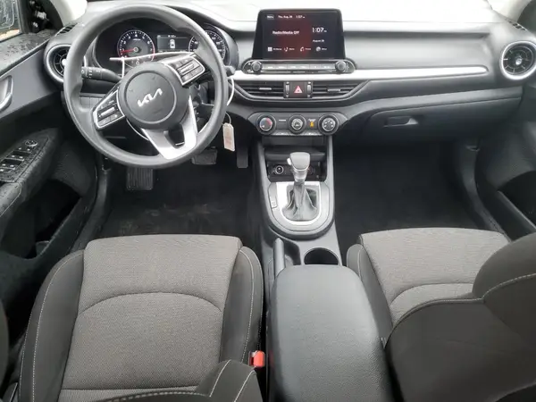 3KPF24AD6RE730917 2024 KIA FORTE - Image 8