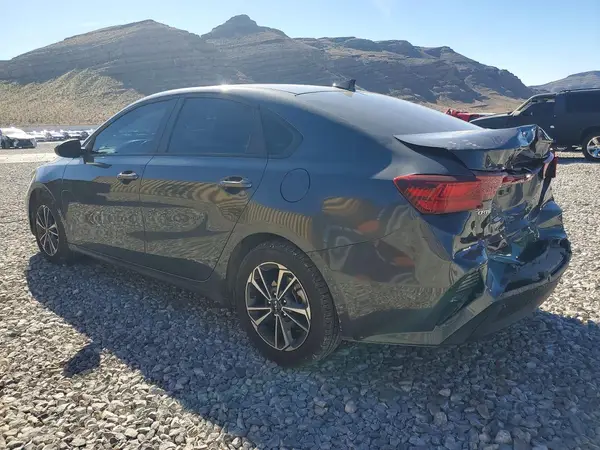 3KPF24AD6RE731176 2024 KIA FORTE - Image 2