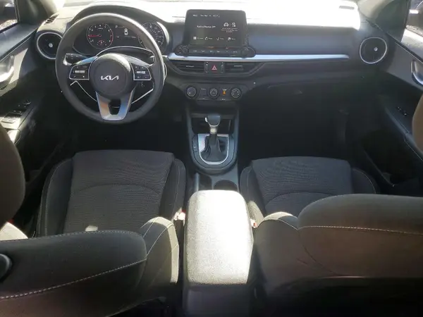 3KPF24AD6RE731176 2024 KIA FORTE - Image 8