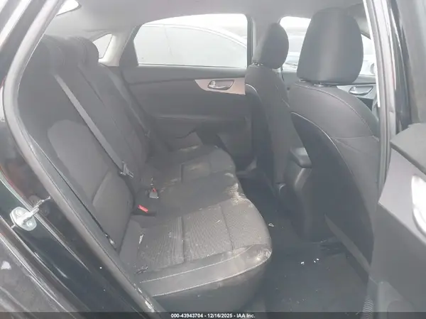 3KPF24AD6RE731288 2024 KIA FORTE - Image 8