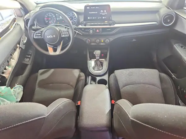3KPF24AD6RE732991 2024 KIA FORTE - Image 8